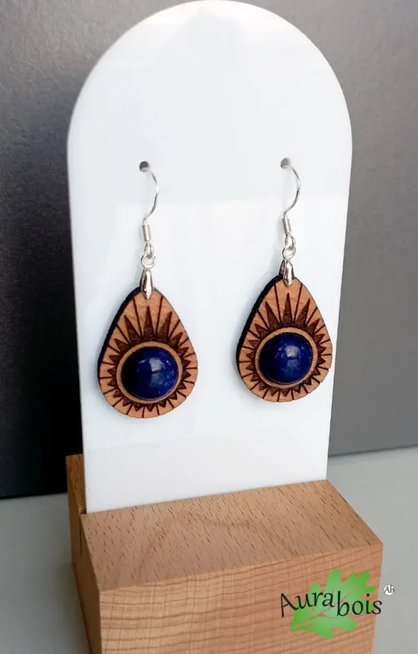 Boucles d'oreilles en bois de hêtre en forme d'avocat, gravure au laser motif avec pierre naturelle Lapis lazuli